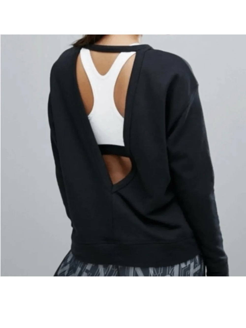 Nike Black Dri-FIT Lightweight Pullover - Picture 3 of 9